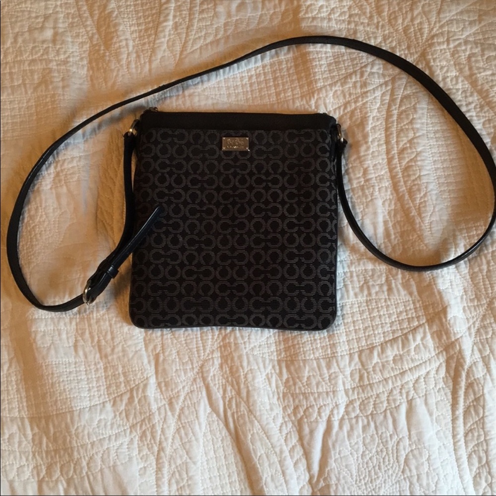 Crossbody purse
